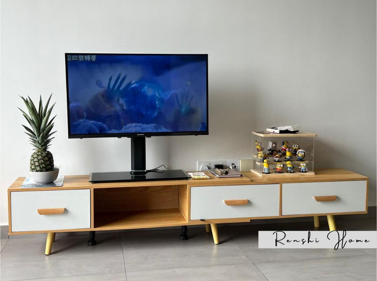 Quartz Residence Melaka By Renshi Esterno foto